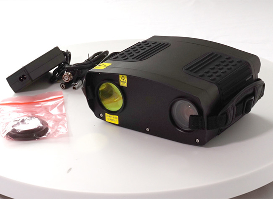 La macchina fotografica nera di visione notturna del laser, macchina fotografica infrarossa di alta risoluzione vede attraverso il vetro filmato dell'automobile