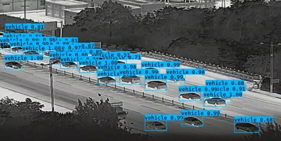 Telecamera di sicurezza termica Telecamera termica a doppio sensore a lunga distanza Controllo dell'obiettivo con messa a fuoco automatica Perfetto per i sistemi di sicurezza delle frontiere e di protezione delle risorse