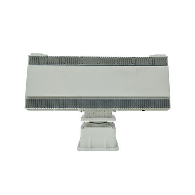 Sistema anti-drone che fornisce strategie di difesa a strati, combinando metodi di rilevamento, disturbo e interdizione fisica